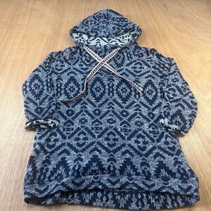 Maurices Women's Hooded Pullover Aztec Tribal Print 3/4 Sleeve Raw Hem Size M
